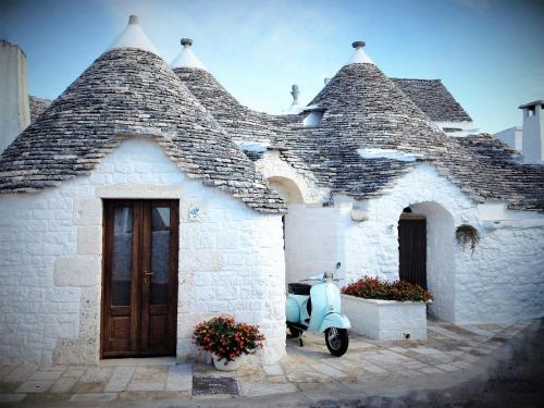 Фотография гостиницы Trulli Holiday Albergo Diffuso