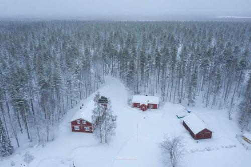 Фотография гостиницы Old Pine Husky Lodge