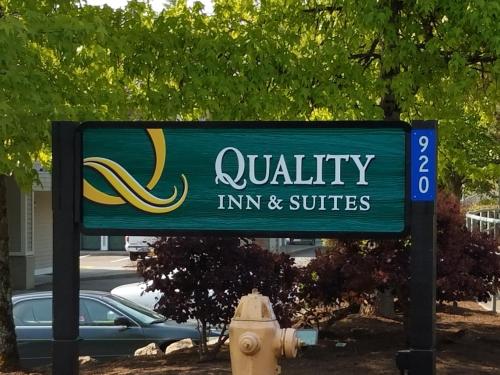 Фотография мотеля Quality Inn & Suites Bainbridge Island