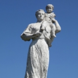 Фотография памятника Памятник женщины с ребёнком