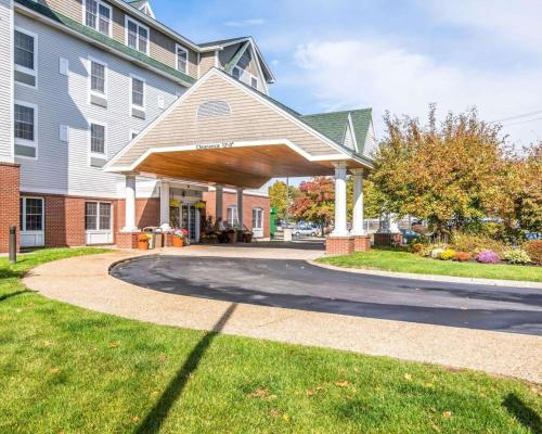 Фотография гостиницы Comfort Inn & Suites Dover-Portsmouth