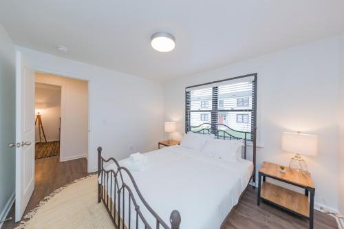 Фотография квартиры Jurny - Close to Music Row - 4 Bedroom Apartments