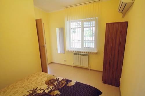 Фотографии гостевого дома
Уютный дворик на Тургенева, 209