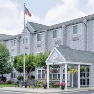 Фотография гостиницы Microtel Inn by Wyndham Greensboro