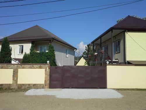 Фотография гостевого дома У Реки