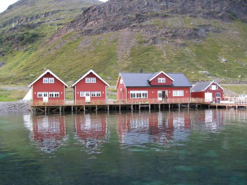 Фотография гостевого дома Sarnes Seaside Cabins