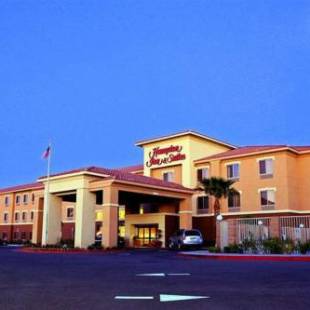 Фотографии гостиницы 
            Hampton Inn & Suites Palmdale