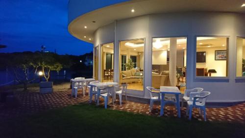 Фотография гостевого дома Shirahama Seaside Villa