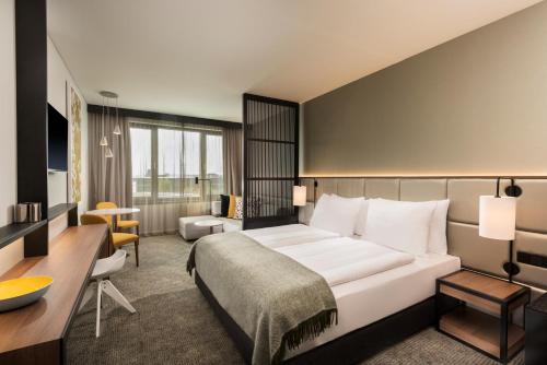 Фотография гостиницы Adina Apartment Hotel Frankfurt Westend