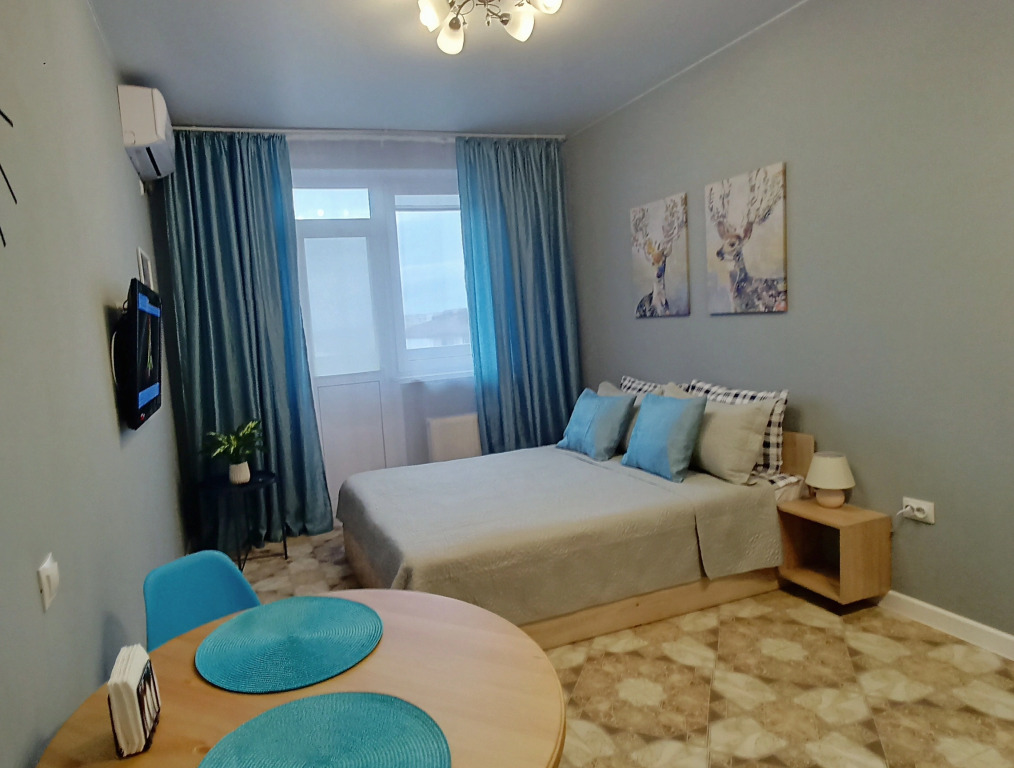 Фотография квартиры Квартира Уютная студия на Заполярной рядом с микрохирургией глаза, ККБ 2