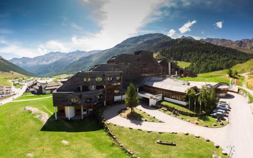 Фотография гостиницы Blu Hotel Senales - Hotel Cristal