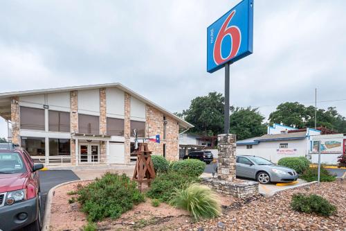 Фотография гостиницы Motel 6-Boerne, TX