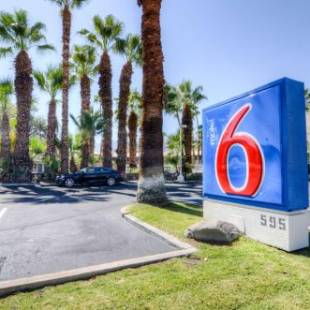 Фотографии гостиницы
Motel 6-Palm Springs, CA - East - Palm Canyon