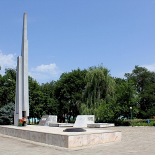 Фотография достопримечательности Мемориальная площадь