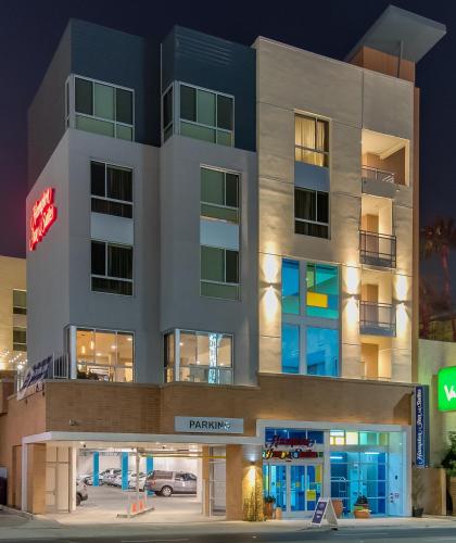 Фотография гостиницы Hampton Inn & Suites Los Angeles - Glendale
