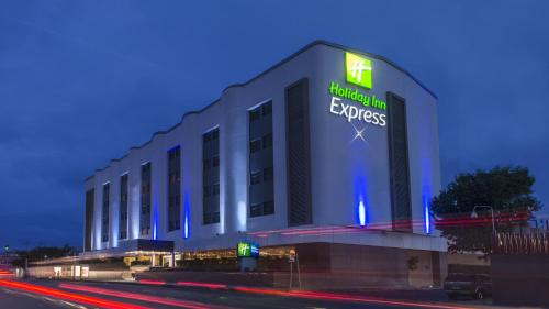 Фотография гостиницы Holiday Inn Express Mexico- Toreo, an IHG Hotel