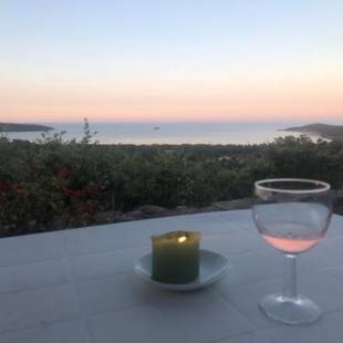 Фотографии гостевого дома 
            Vue Panoramique sur Mer - avec JACUZZI - à 2min de la plage - Villa Ficaja