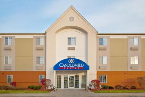Фотография гостиницы Candlewood Suites Rockford, an IHG Hotel