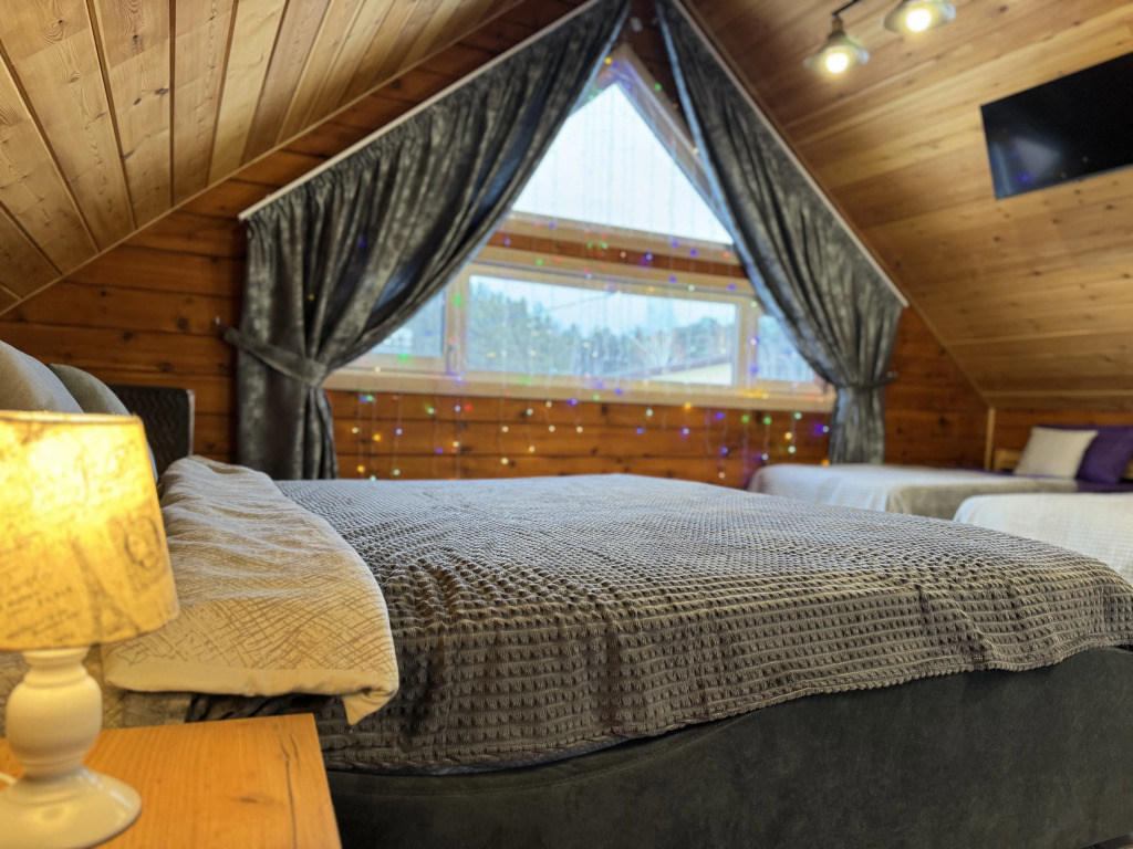 Фотография Коттеджа Частный Дом Уютный Деревянный Домик у Реки