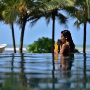 Фотографии гостиницы 
            Weligama Bay Marriott Resort & Spa