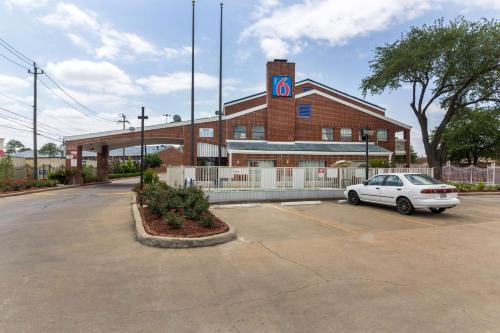 Фотография гостиницы Motel 6-Houston, TX - Brookhollow
