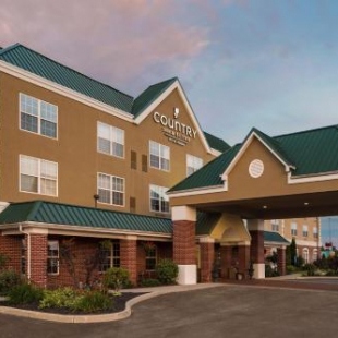 Фотография гостиницы Country Inn & Suites by Radisson, Findlay, OH