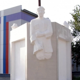 Фотография памятника Памятник Бывалому, Трусу и Балбесу
