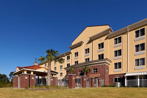 Фотография гостиницы Holiday Inn Express Hotel & Suites Crestview South I-10, an IHG Hotel