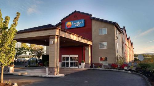 Фотография гостиницы Comfort Inn Troutdale-Portland East