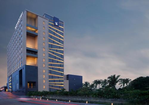 Фотография гостиницы Novotel Chennai OMR