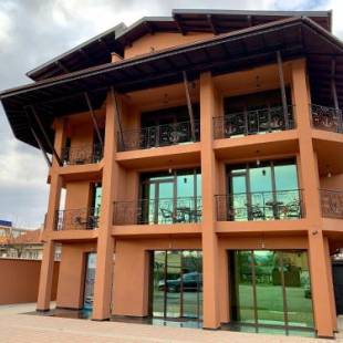 Фотографии гостиницы 
            Hotel VRAZHDEBNA