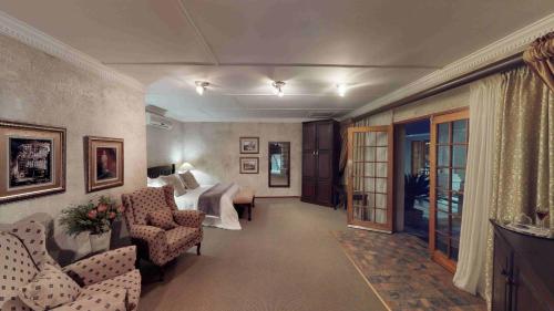 Фотография гостевого дома Ancient Emperor Guest Estate