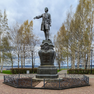 Фотография памятника Памятник Петру I 