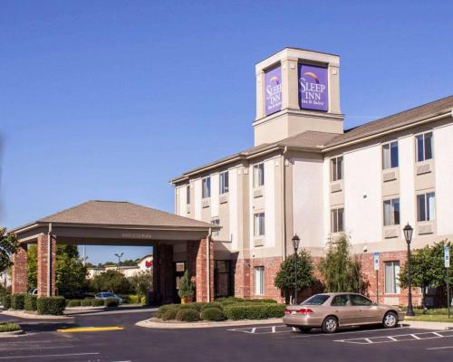 Фотография гостиницы Sleep Inn & Suites Smithfield near I-95