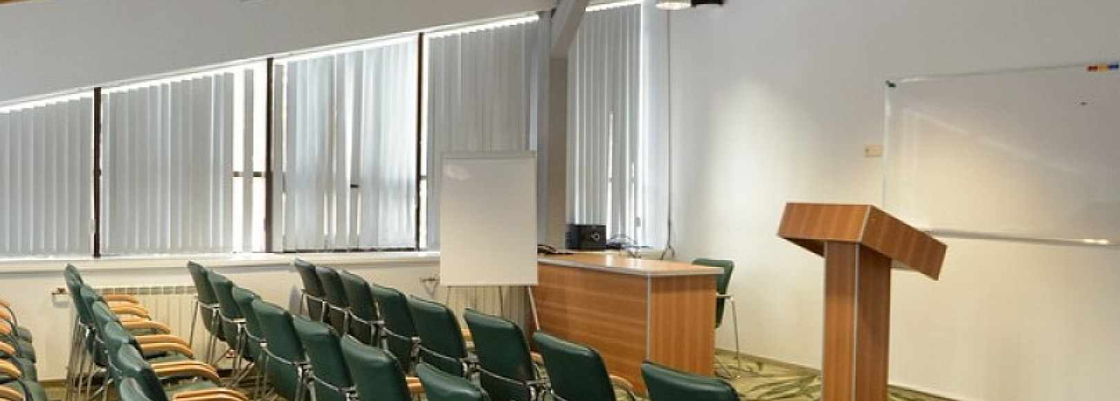 Фотография конференц-зала Крона