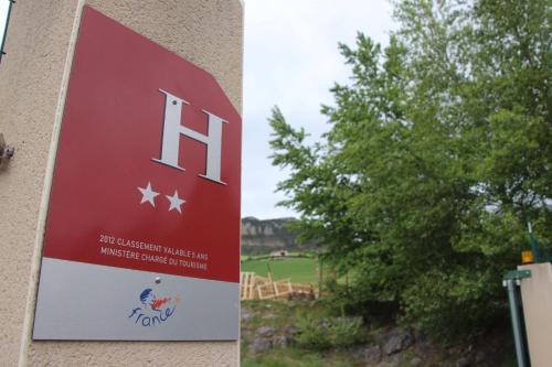 Фотография гостиницы Hotel Restaurant du Bowling de Millau