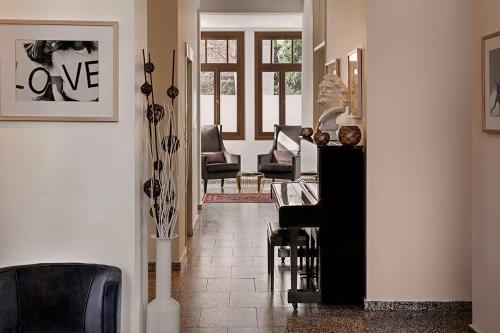 Фотография гостиницы Townhouse Tel-Aviv a member of Brown Hotels