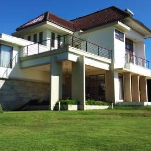 Фотографии гостевого дома 
            Villa Sophia Cimacan Puncak