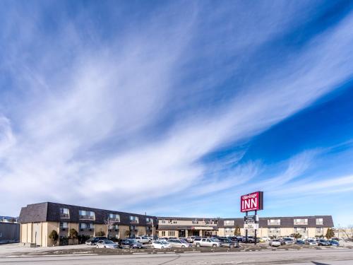 Фотография гостиницы Heritage Inn Hotel & Convention Centre - Cranbrook