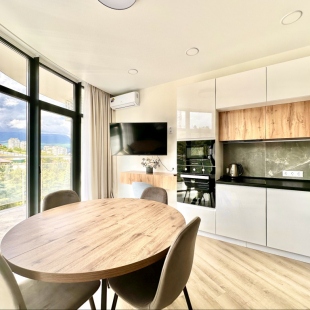 Фотография квартиры Апартаменты с отдельной спальней LS-Deep Forest с видом на горы и город