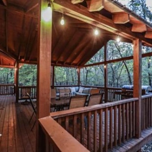 Фотография гостевого дома Lazy Bear Lodge