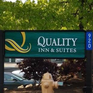 Фотографии мотеля 
            Quality Inn & Suites Bainbridge Island