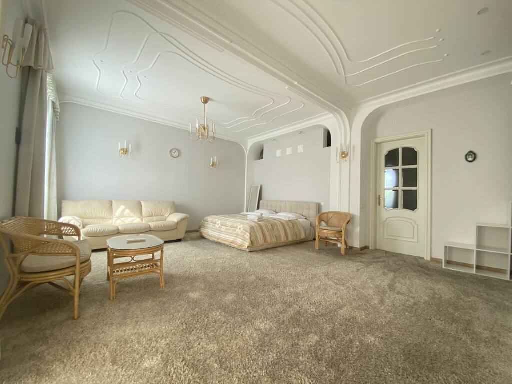 Фотография квартиры Апартаменты 5-комнатные HomeApart пр-т Независимости, 13