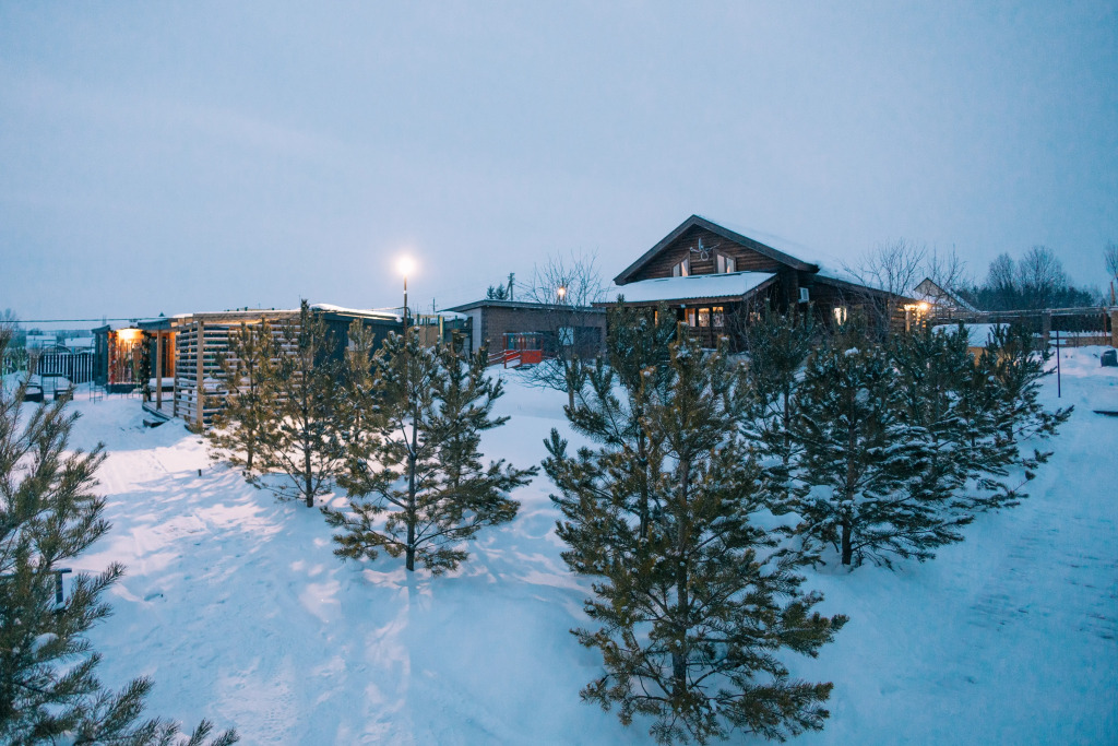 Фотография Коттеджа Частный дом Коттедж с террасой и с видом на озеро