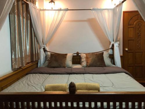 Фотография гостевого дома Ruen Thai Ban Rim Nam