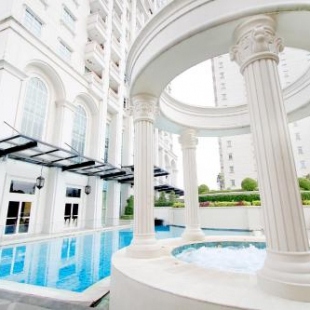 Фотография гостиницы The Bellezza Hotel Suites