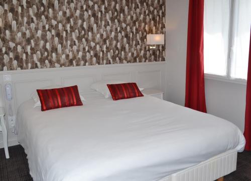 Фотография гостиницы Hôtel Restaurant LE MONARQUE