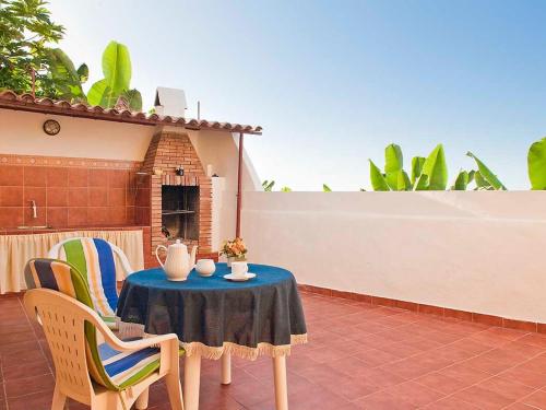 Фотография гостевого дома Holiday Home Barreto