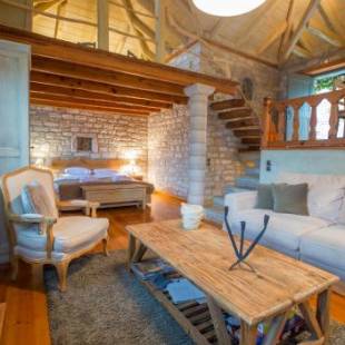 Фотографии гостевого дома
Artsistas Houses