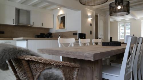 Фотография гостевого дома Holiday House BURGBLICK2 with garden - VOSPROPERTIES